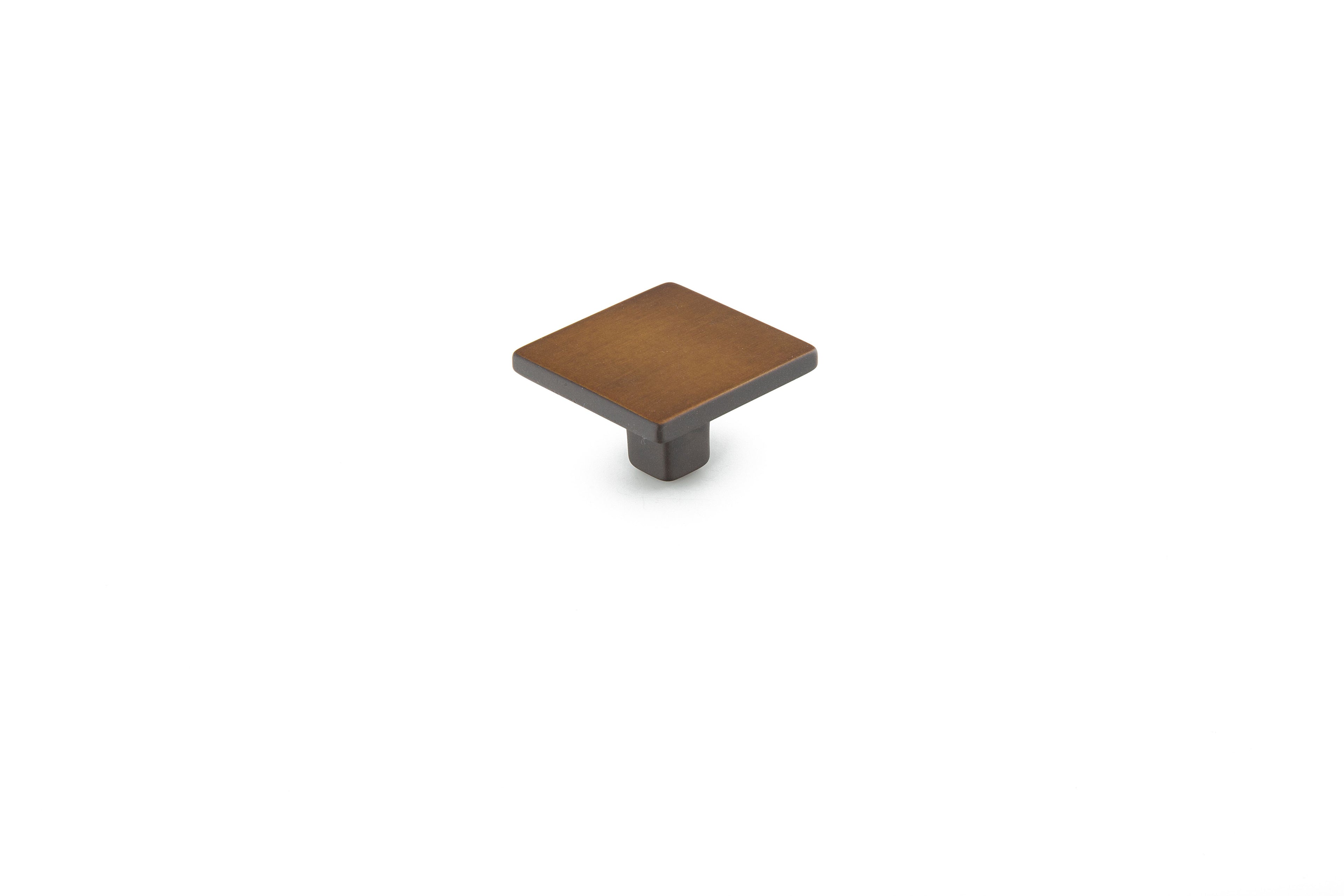Schaub 360 - 1-3/8" Armadio Square Cabinet Knob