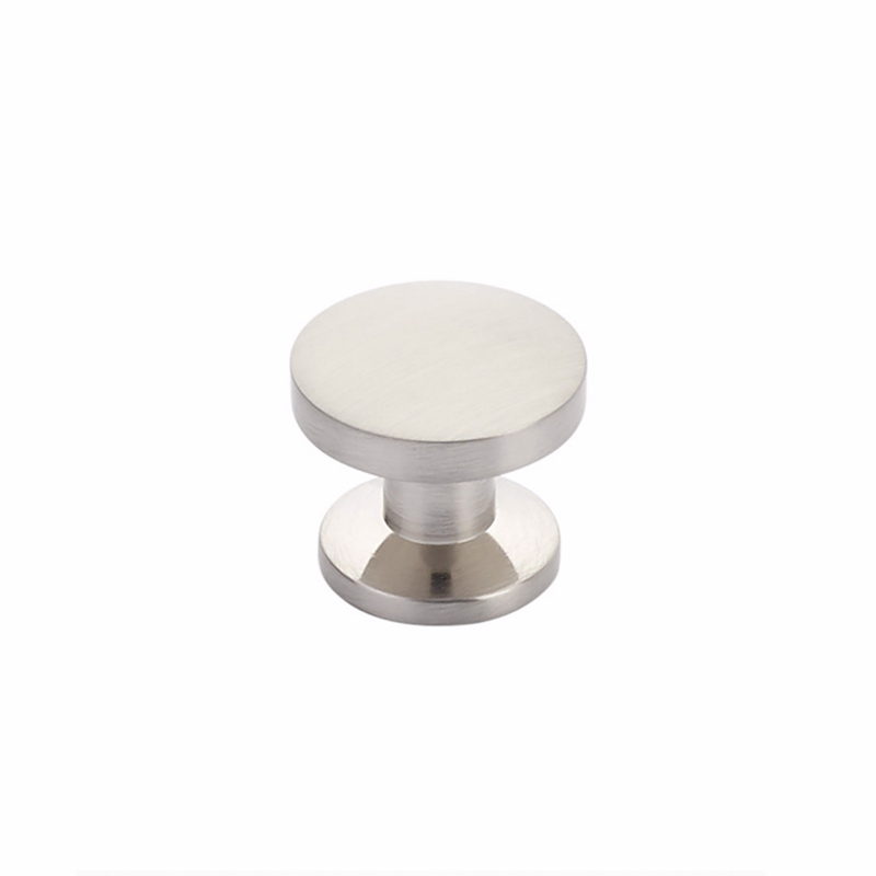 Schaub 211 - 1-3/8" Northport Round Cabinet Knob